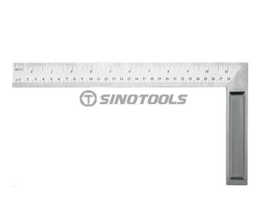 鉄鋳鋼は正方形を試してみてください