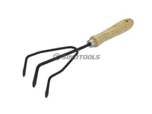 Hand Cultivator